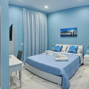 Bed & Breakfast Dint 'o Core E Napule, Naples